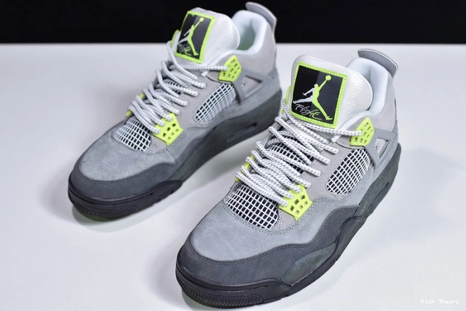 Kick Theory Air Jordan Neon CT5342-007 4 SE 0825